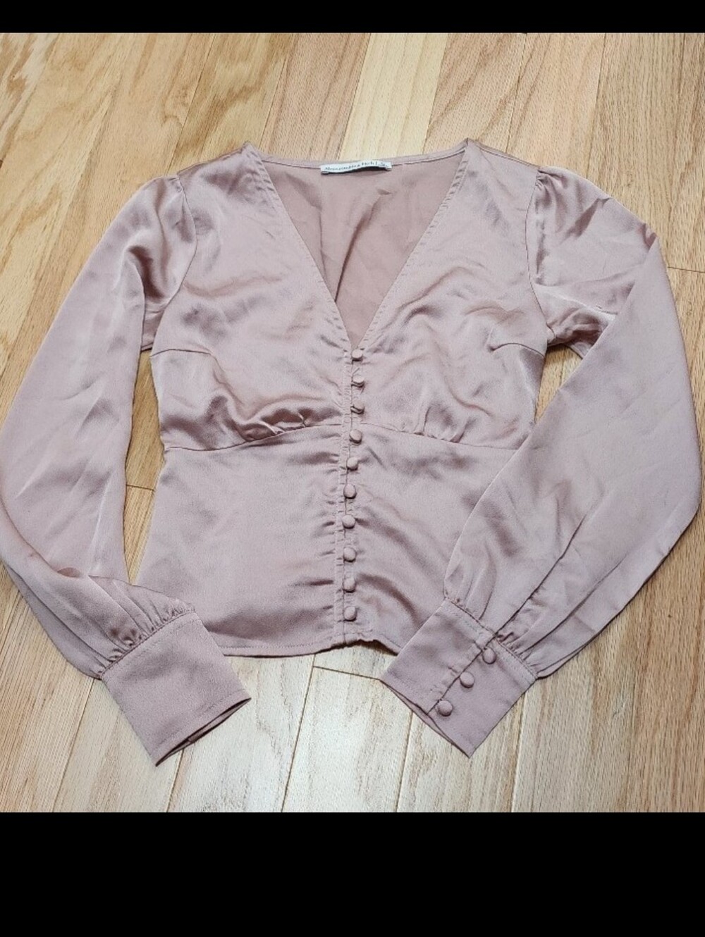 Abercombie And Fitch Satin Button-Front Long Sleeve Top - Blush Pink
